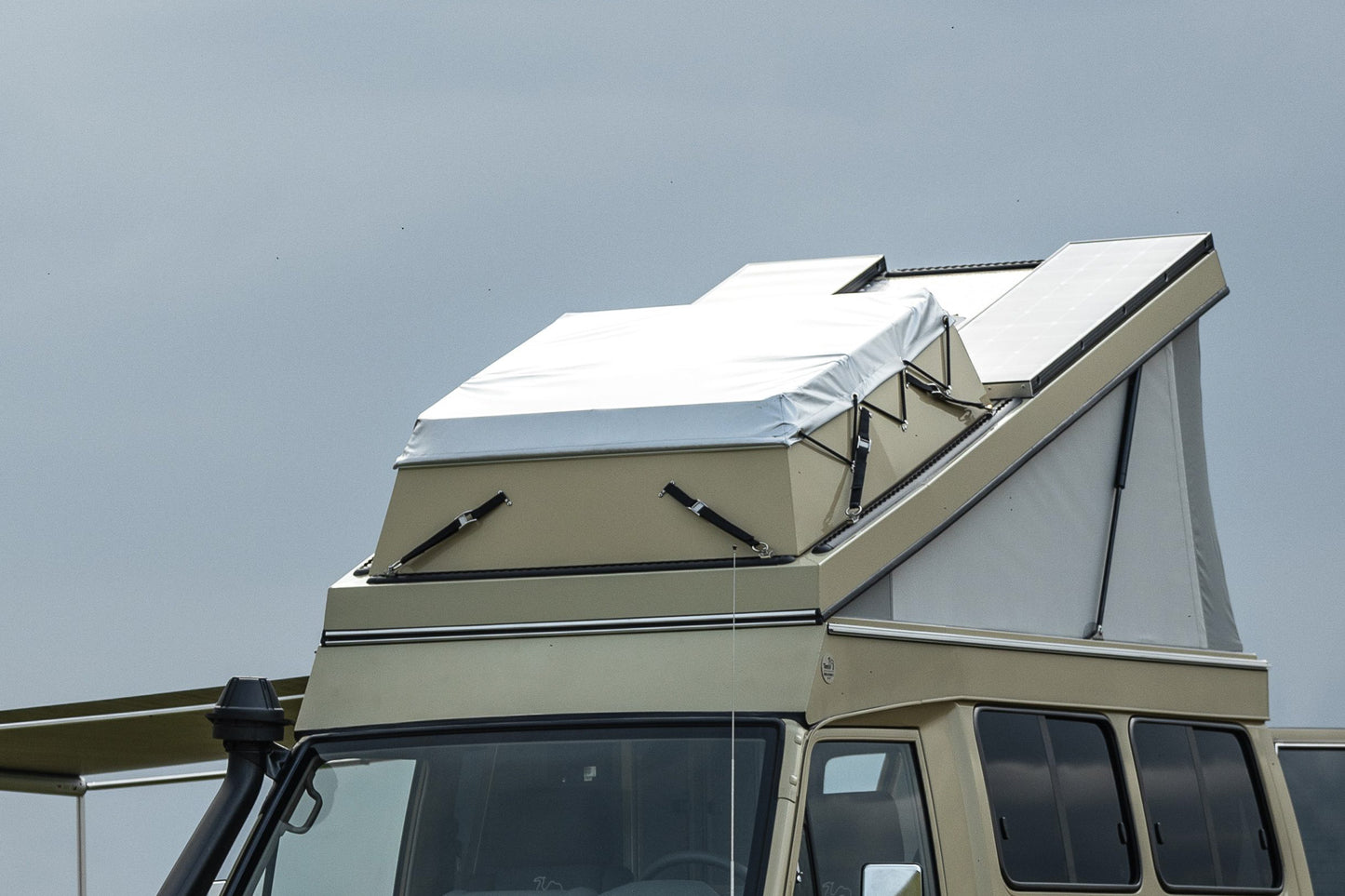 Dachbox auf Tom's Worldcruiser