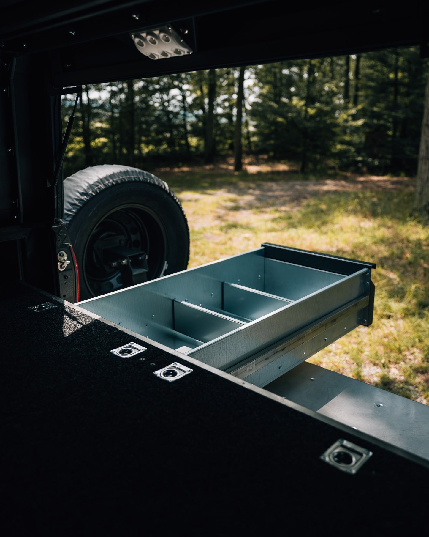 Schubladensystem in Ladefläche von Toyota Hilux