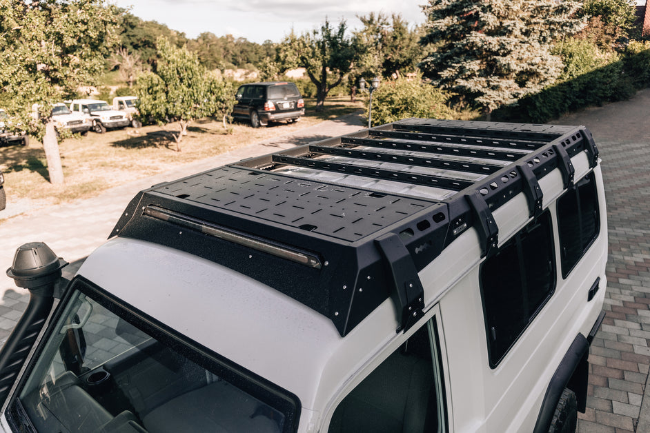 Dachträger auf einem Toyota Land Cruiser 78