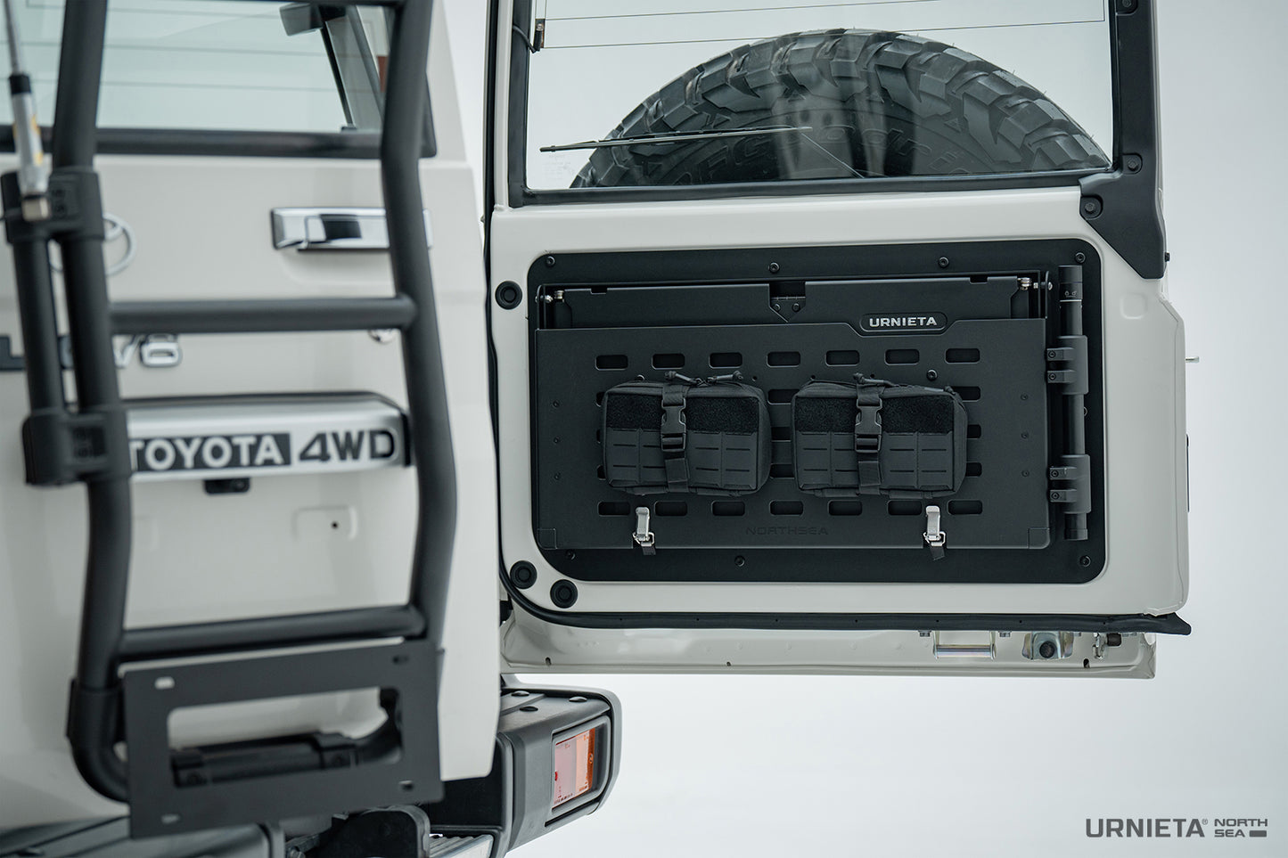 Urnieta Hecktisch an Toyota LandCruiser J7